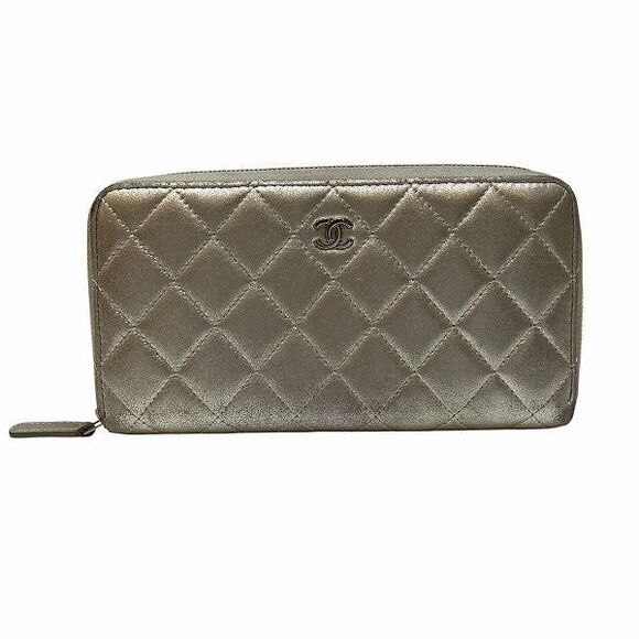 Chanel Matelasse Lambskin Long Wallet - Picture 1 of 9